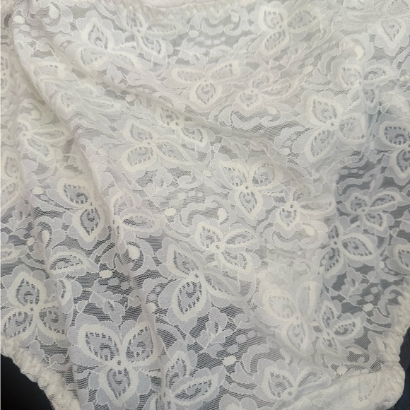 Bali Lace N' Smooth Brief - Cream - Picture 3 of 4